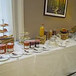 Zámek - Hotel&resort 4* Ratmerice