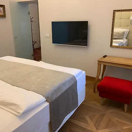 מלון Zamek - & 4*