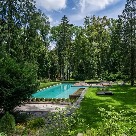 Отель Zamek - & 4*