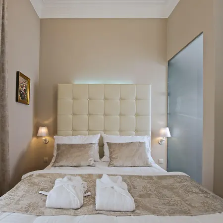 Zamek - & Отель