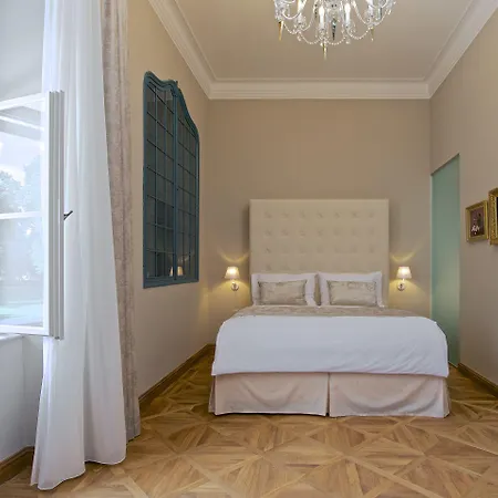 Zamek - & Отель