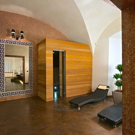 Отель Zamek - & Ratmerice