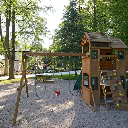 Zamek - & Отель 4*