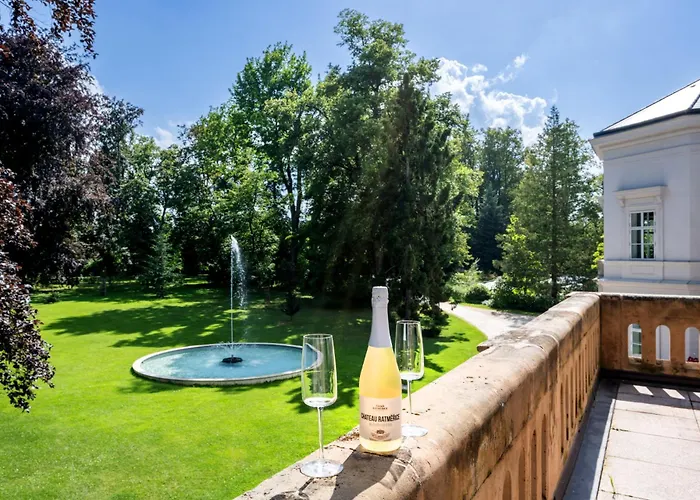 Zamek - & מלון 4*