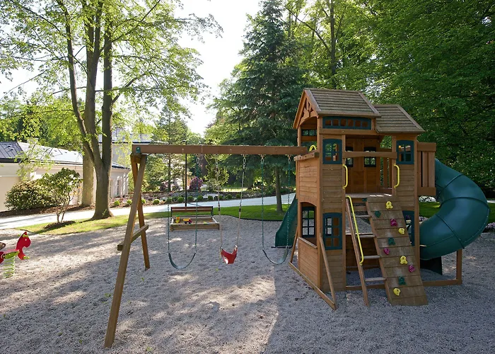 Zamek - & מלון 4*